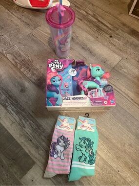 My Little Pony teal and pink Jazz Hooves toy set with matching socks